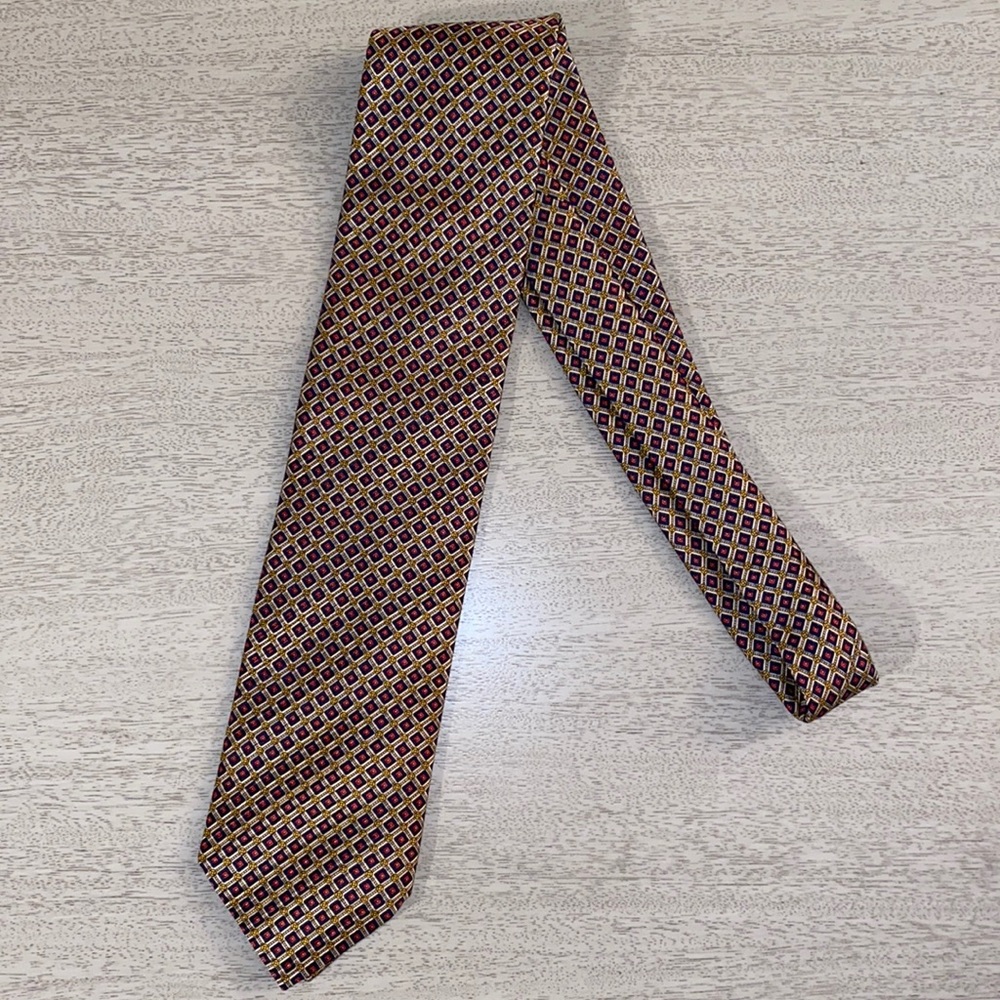 BRIONI 100% Silk Italian Men's Tie - Geometric